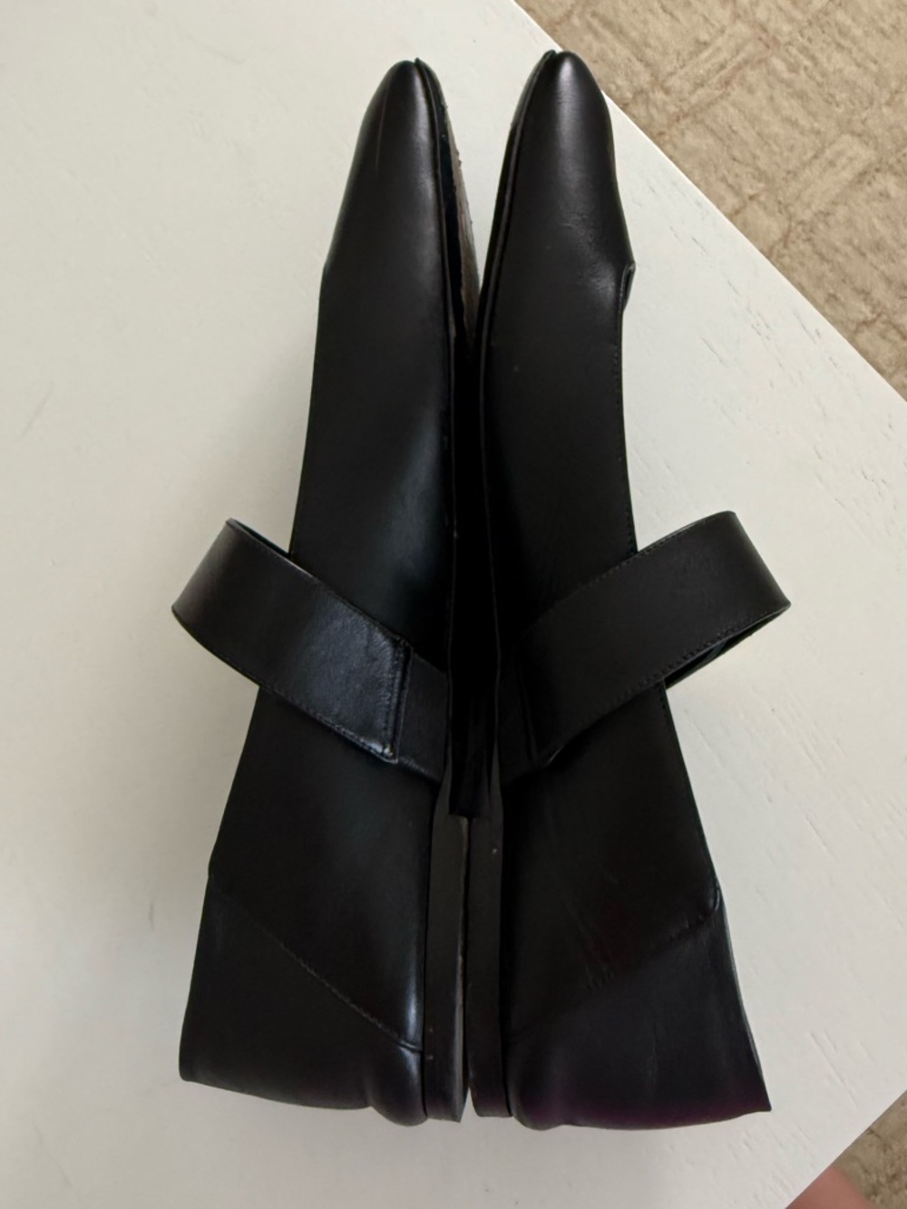 Valentino Flats - Picture 5 of 10